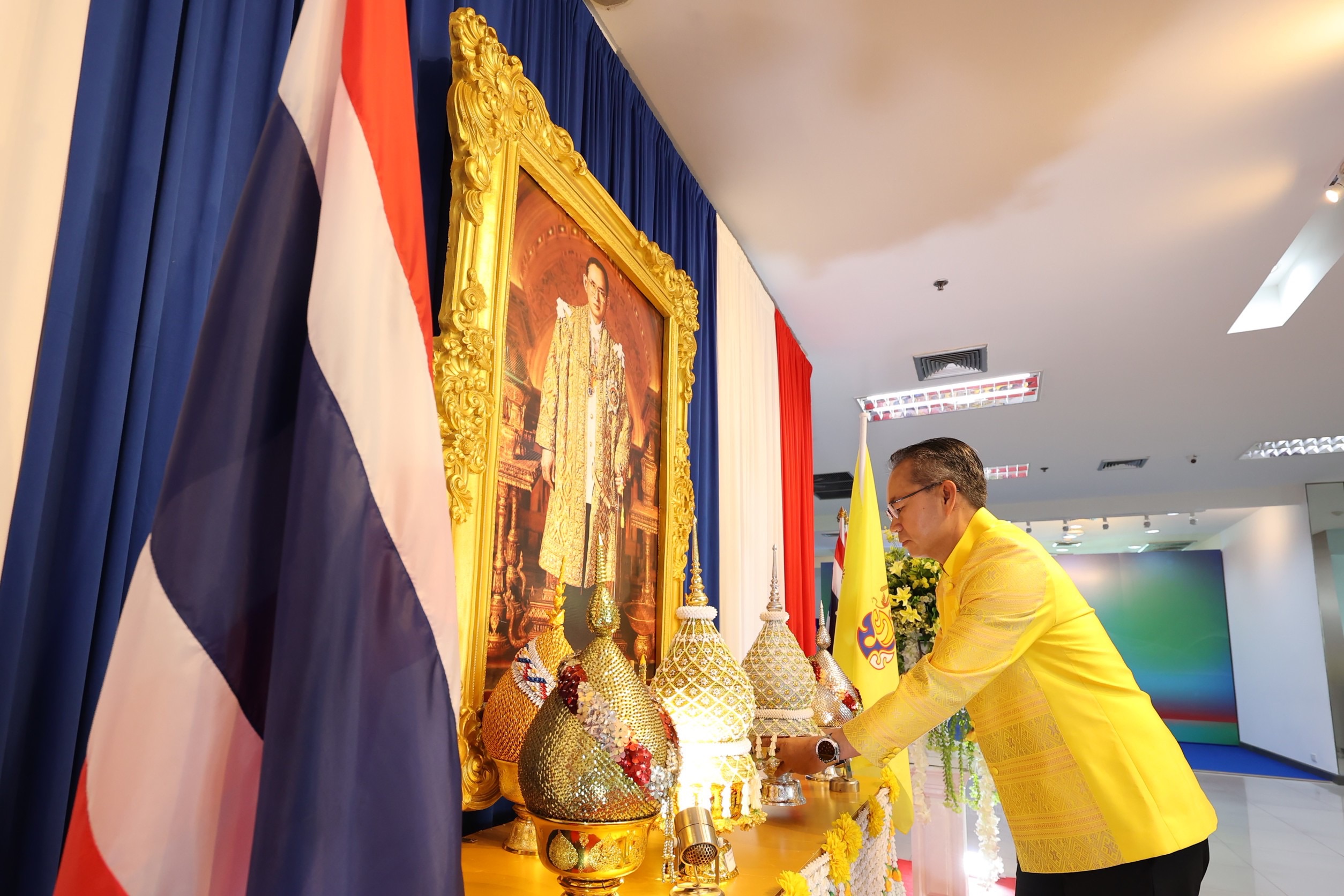 ธพว.จัดกิจกรรม วันนวมินทรมหาราช 13 ต.ค. น้อมรำลึกในพระมหากรุณาธิคุณเป็นล้นพ้นอันหาที่สุดมิได้